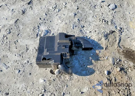 2016 Hyundai Veloster z USA, uszkodzony, nr VIN KMHTC6AD7GU303817